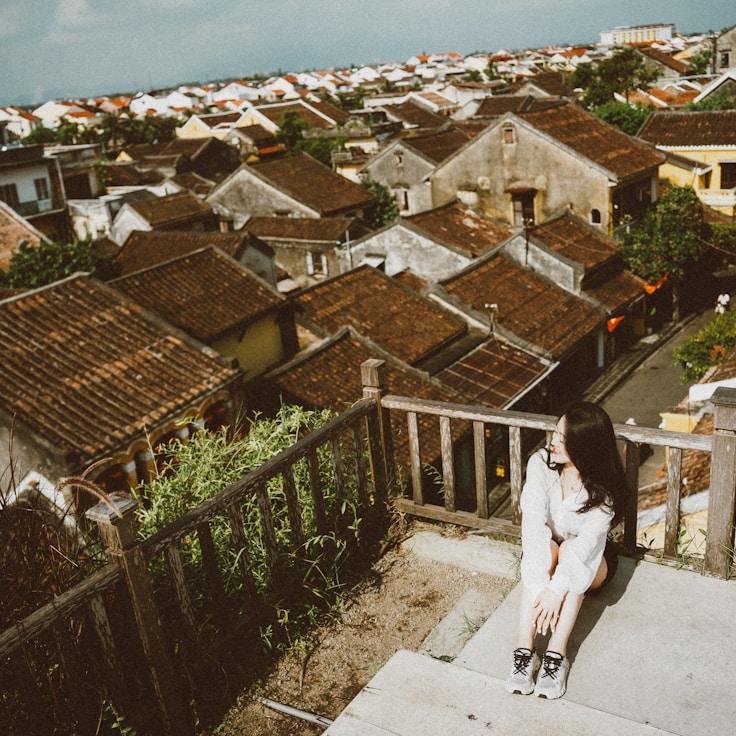 Outdoor terrace seating suitable for families in Paris